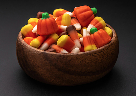 Best and Worst Halloween Treats for Your Teeth image